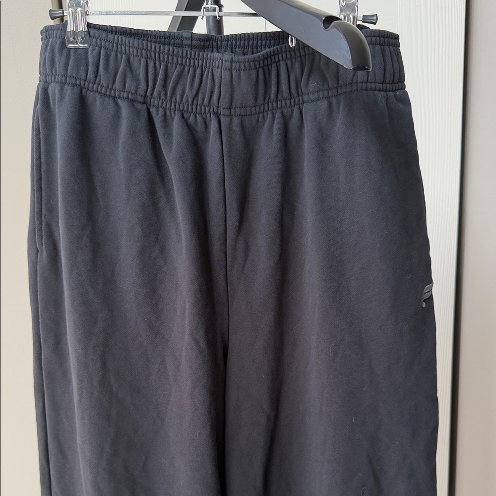 Fabletics Year Round Terry Wide Leg Pant in Black: M - Picture 2 of 6
